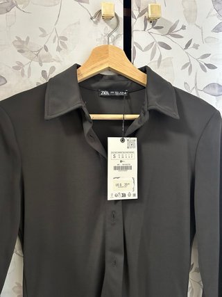 Blusa Zara Manga Larga Gris Talla S