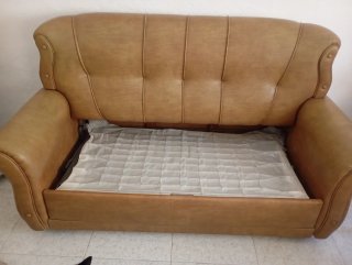 Regalo sofá cama 3+2 polipiel marrón. NO ESCALERAS