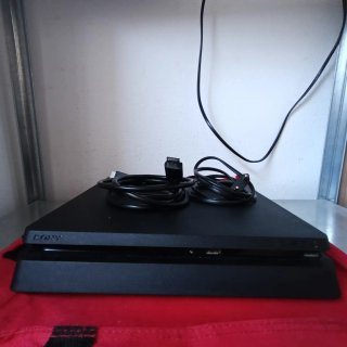 PS4 (PlayStation 4) Negra Slim 1tb