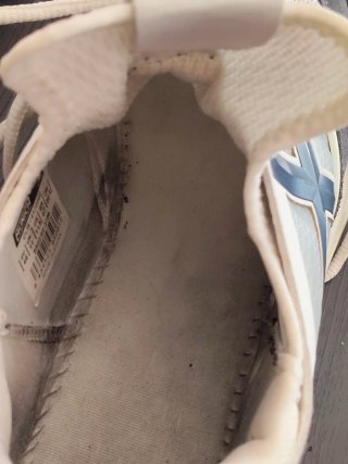 Zapatillas Munich grises y blancas