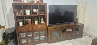 Muebles de salón madera oscura