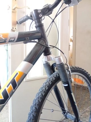 Bicicleta Giant Boulder FS Montaña