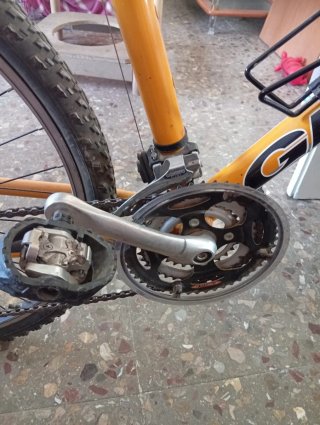 Bicicleta Giant Boulder FS Montaña