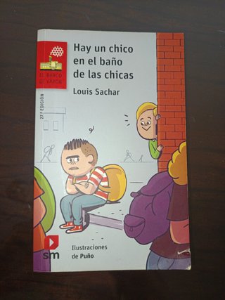 Hay Un Chico En El Baño de Las Chicas