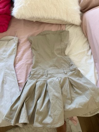 Dos vestidos Bershka beige
