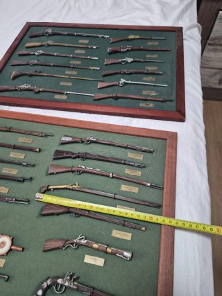 Colección Miniaturas Armas y Navaja