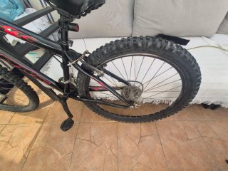 Bicicleta de Montaña Negra