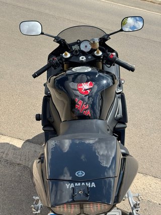 Yamaha R6 2005 Negra