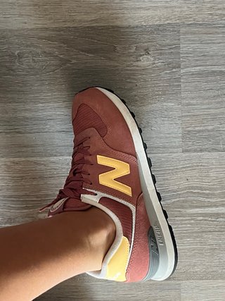 New Balance Rosa y Amarillo Poco Usadas