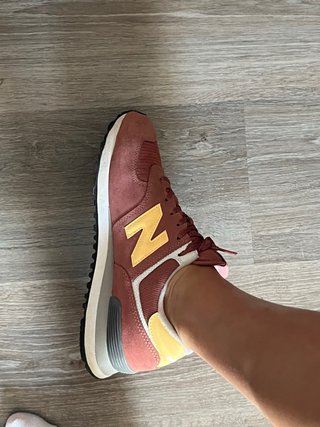 New Balance Rosa y Amarillo Poco Usadas