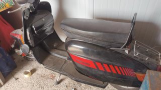 Lambretta Lince SX 200 Negra y Roja