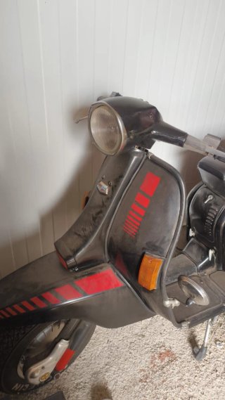Lambretta Lince SX 200 Negra y Roja