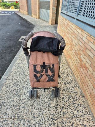 Silla de paseo Cybex Onyx plegable