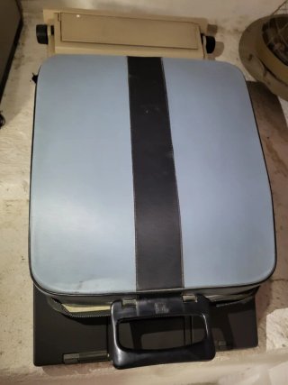 Máquina de escribir Olivetti Pluma 22 Vintage