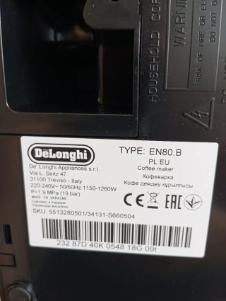 Macchina da caffè Nespresso DeLonghi Inissia nera