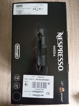 Macchina da caffè Nespresso DeLonghi Inissia nera
