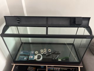 Acuario 200L con mueble EHEIM