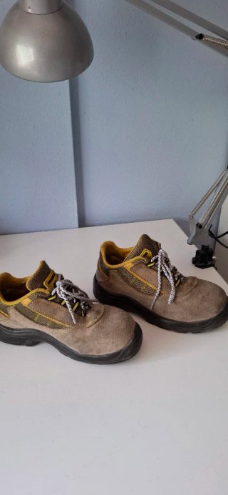 Zapatos de trabajo Panter puntera metal