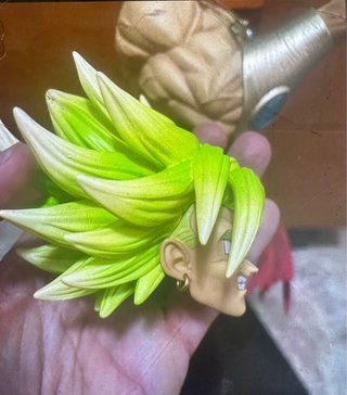 Figura Broly 50cm Dragon Ball
