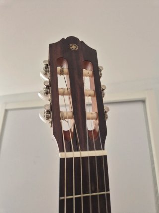 Guitarra Clásica Yamaha CG142S