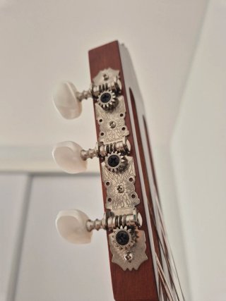 Guitarra Clásica Yamaha CG142S