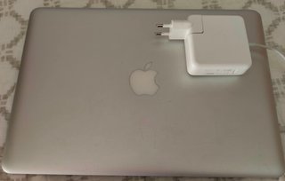 MacBook Pro 13 Plata + Cargador Original