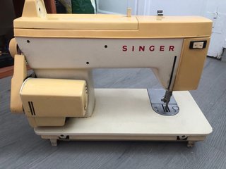 Máquina de coser Singer 1288B