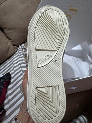 Zapatillas Guess Beige/Marrón