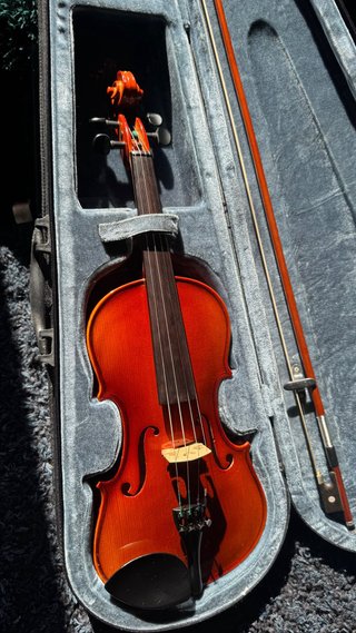 Violín3/4 STAGG con funda y resina Hidersine