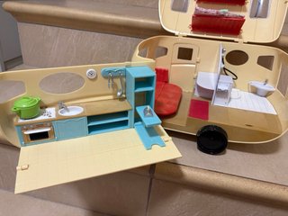 Coche y caravana Sylvanian Families.