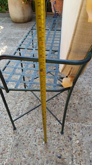 Banco de hierro forjado, con cojín