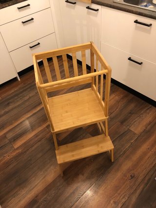 Escalera para bebé/niño cocina madera