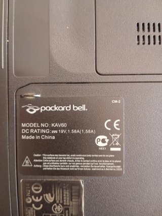 Mini portatile retro Packard Bell da 10"