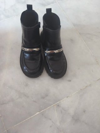 Botita niña Zara Talla 28