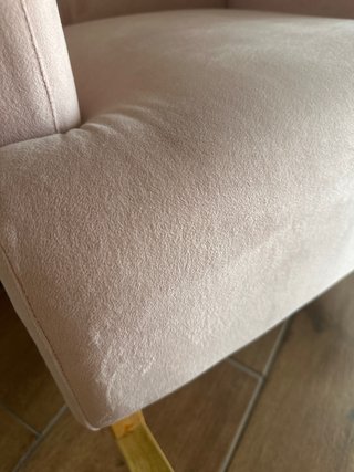 Sillón mecedora rosa terciopelo