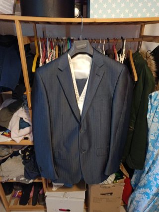Traje de ceremonia azul/gris con chaleco