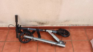 Patinete plegable negro