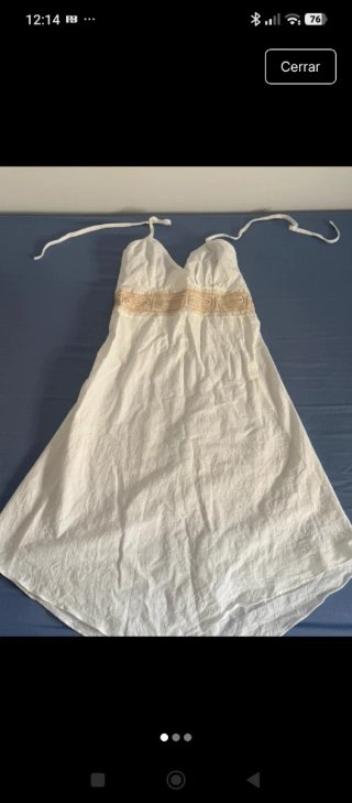 Vestido ibicenco blanco con detalles
