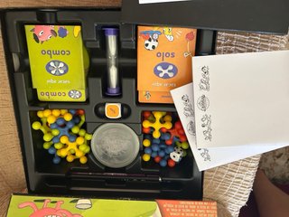 Lote de 4 juegos de mesa: Pictionary, Bloco, Monop