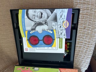 Lote de 4 juegos de mesa: Pictionary, Bloco, Monop