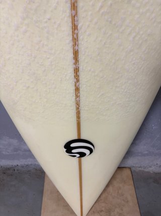 Mini Semigun 7'8 para olas potentes