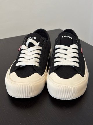 Zapatillas Levi's Negras Talla 39