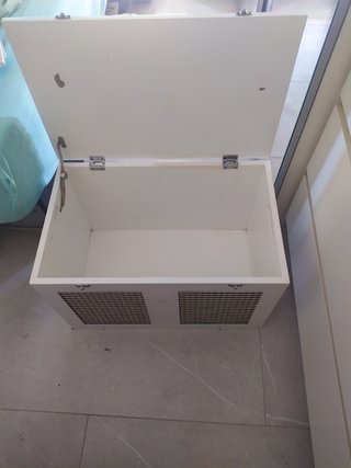 Baúl mediano madera blanca y bambú