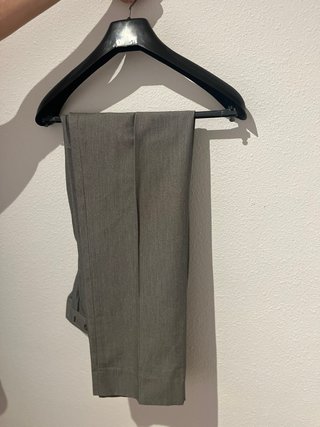 Traje de hombre gris talla L