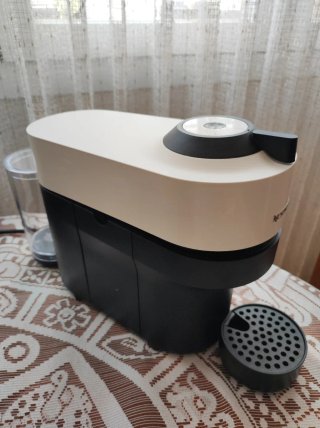 Macchina da caffè Nespresso Vertuo Bianca