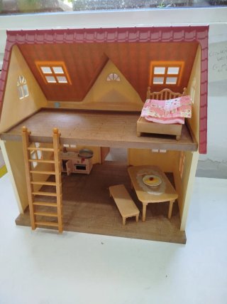 Sylvanian Families Casa Acogedora Starter