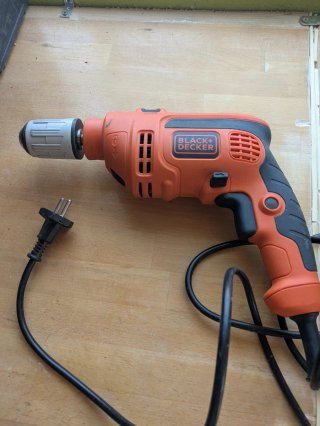 Taladro percutor Black+Decker CD714CRES 710W