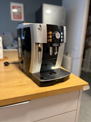 Cafetera De'Longhi Magnifica S Automática
