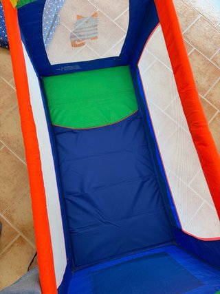 Cuna de viaje infantil multicolor