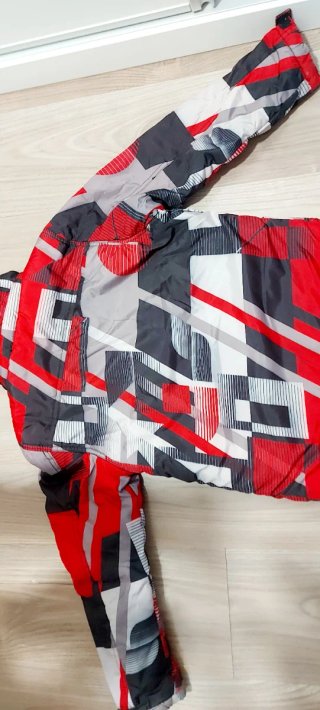 Cazadora infantil estampada